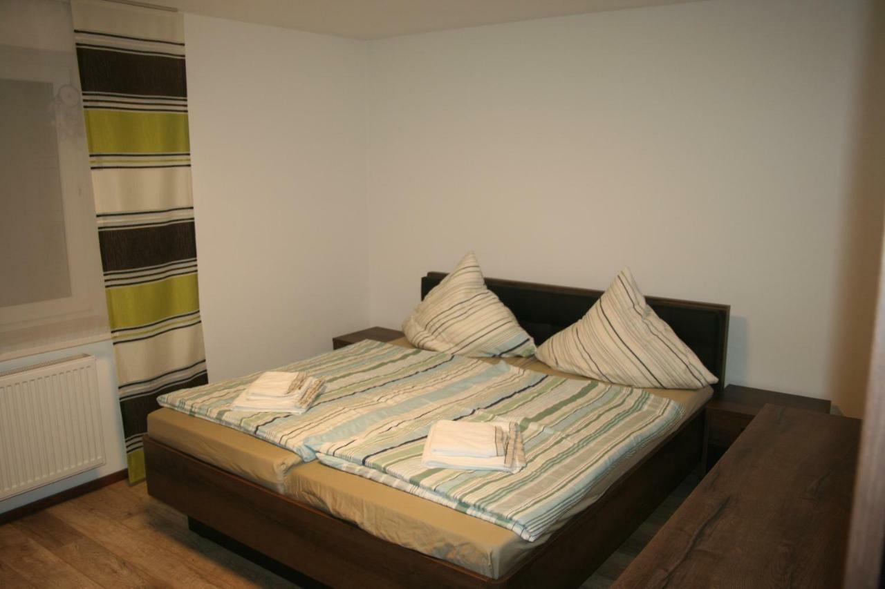 Privat Unterkunft Schreiber Winterbach  Exterior foto